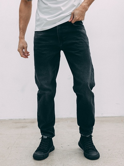 Черные мужские джинсы
